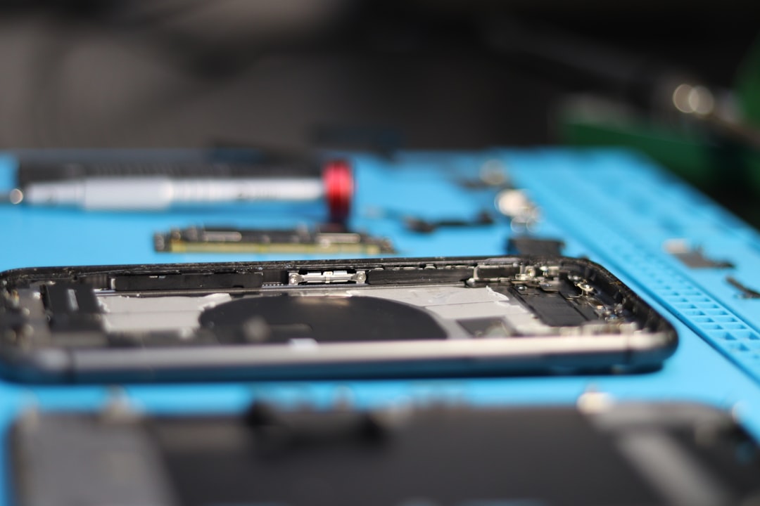 iPhone SE (3e gén.) ne reconnaît plus la SIM - ofon Casablanca
